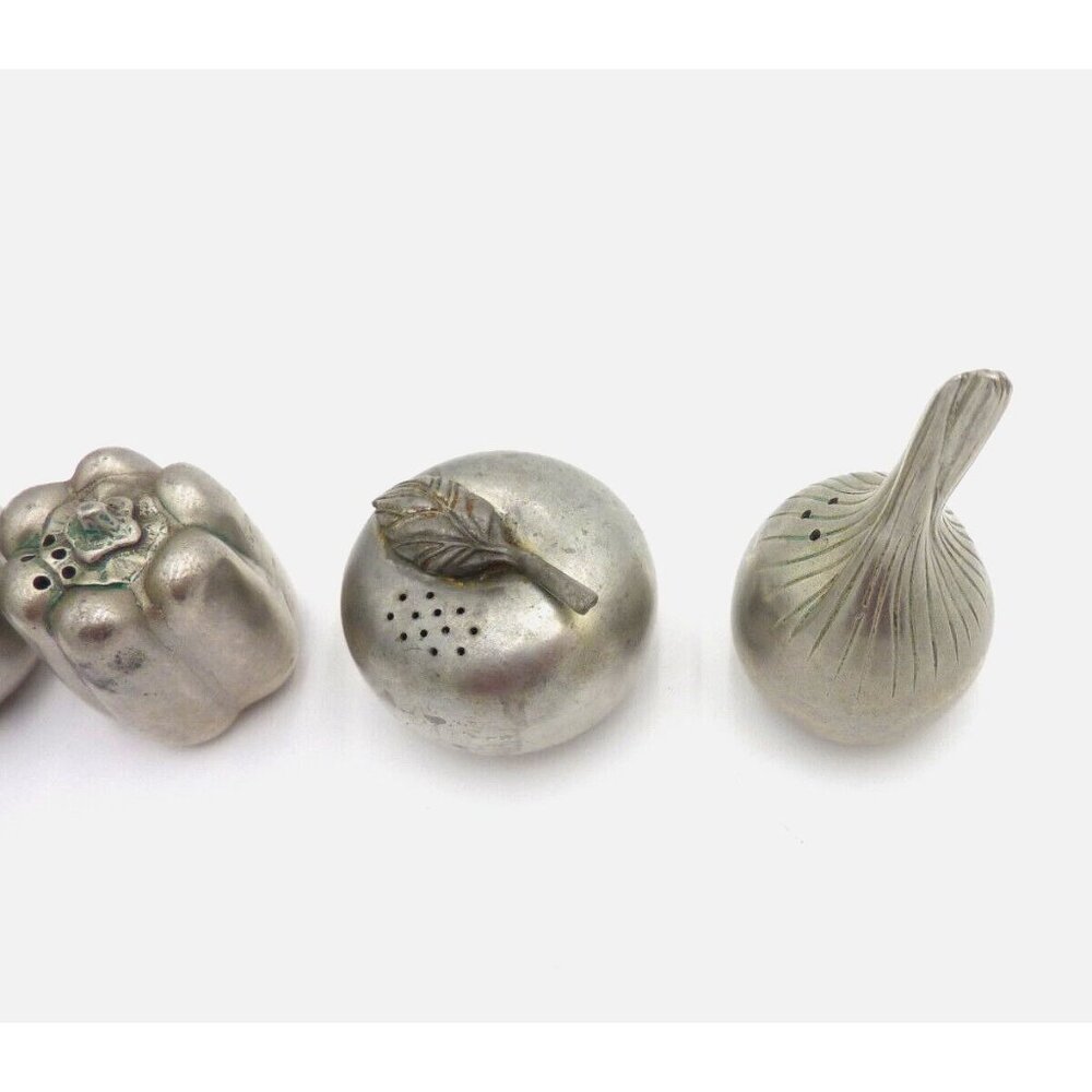 Kirk Stieff 4 piece Pewter Apple Pear Onion Pepper Salt & Pepper Shaker Vintage - Picture 3 of 4